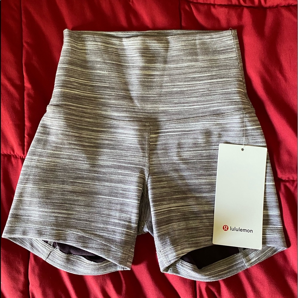 SOLD lululemon Align Shorts 4” Size 4